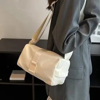 Чанта през рамо Однотонная чанта с голям капацитет на гладка цип джоб Със странично Регулируема презрамка на Чанта от плат Оксфорд
