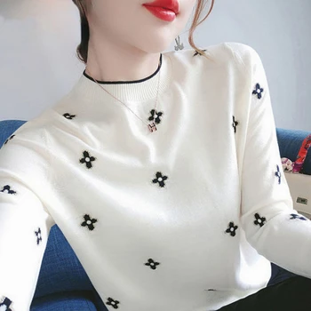 Жена Пуловер С изящни Бродерии, Плетива 2023, Есенно-Зимни Дамски Нова Тънка Долна Риза Голям Размер на Корейската Тел 3XL 4XL