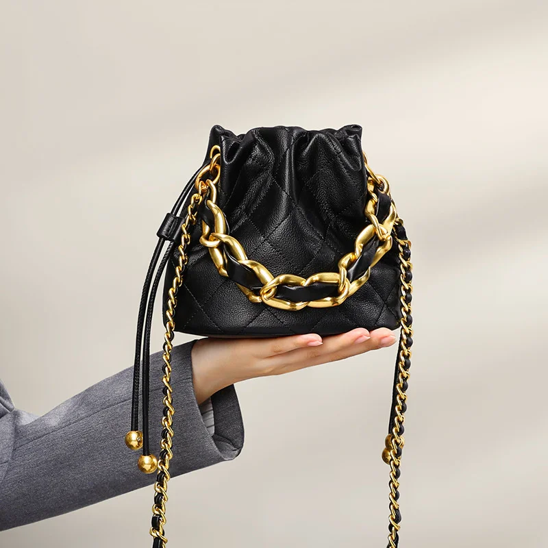 Чанта през рамо за жени, нова висококачествена текстурная модерна чанта-месинджър, преносима женствена чанта на верига през рамо от естествена кожа